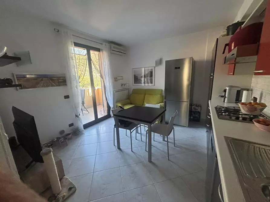 Immagine 3 di Appartamento in vendita  in strada per i piani a Castellaro