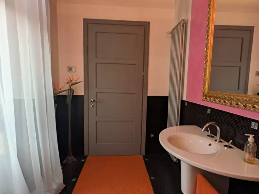 Immagine 12 di Loft/Open space in vendita  in Viale dell'industria a Torrebelvicino