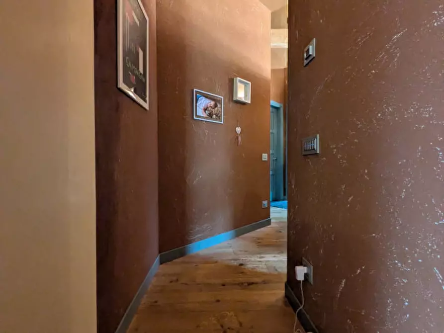 Immagine 15 di Loft/Open space in vendita  in Viale dell'industria a Torrebelvicino