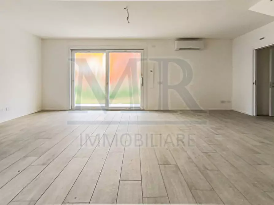 Immagine 4 di Casa bifamiliare in vendita  in Via Giuseppe Malachin a Abano Terme