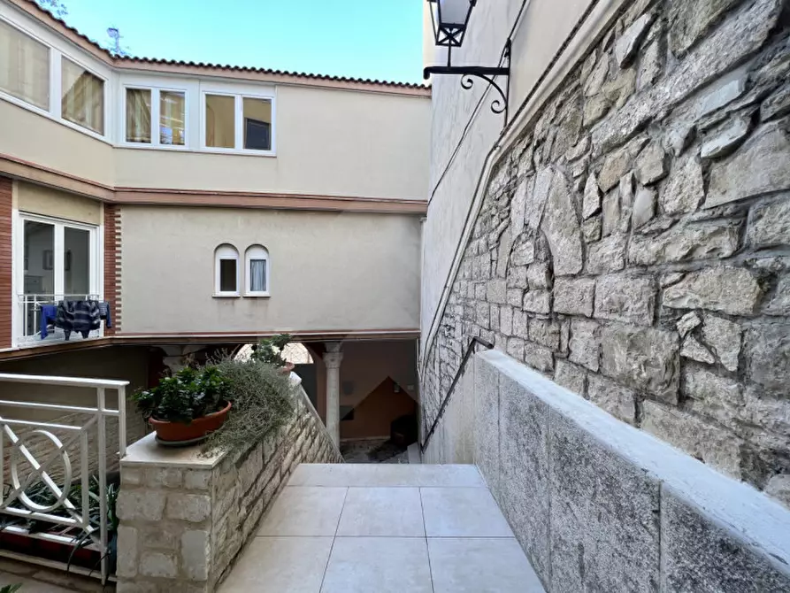 Immagine 8 di Appartamento in vendita  in Piazza Duomo a Andria