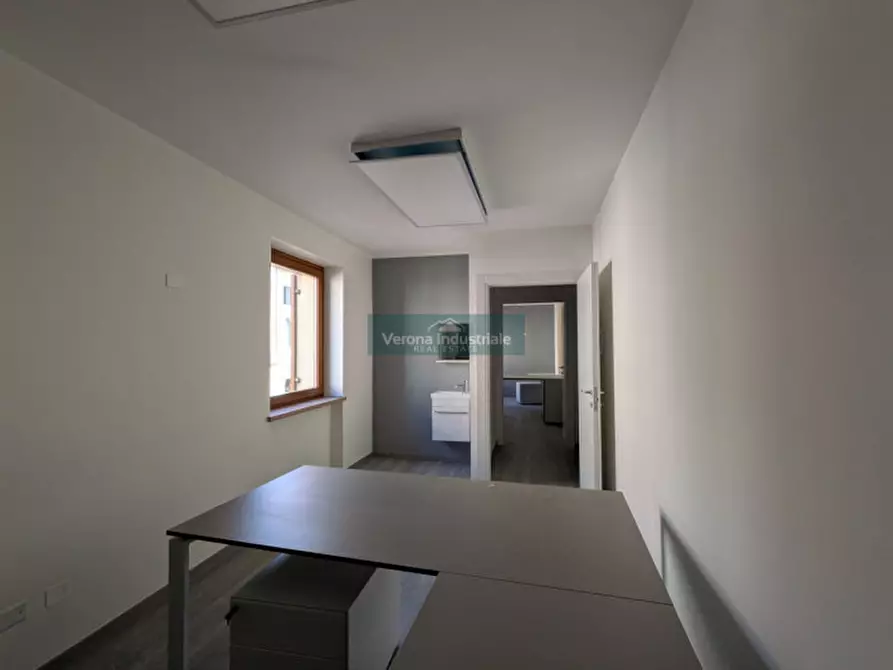 Immagine 4 di Ufficio in affitto  in via della pace 35 a Villafranca Di Verona