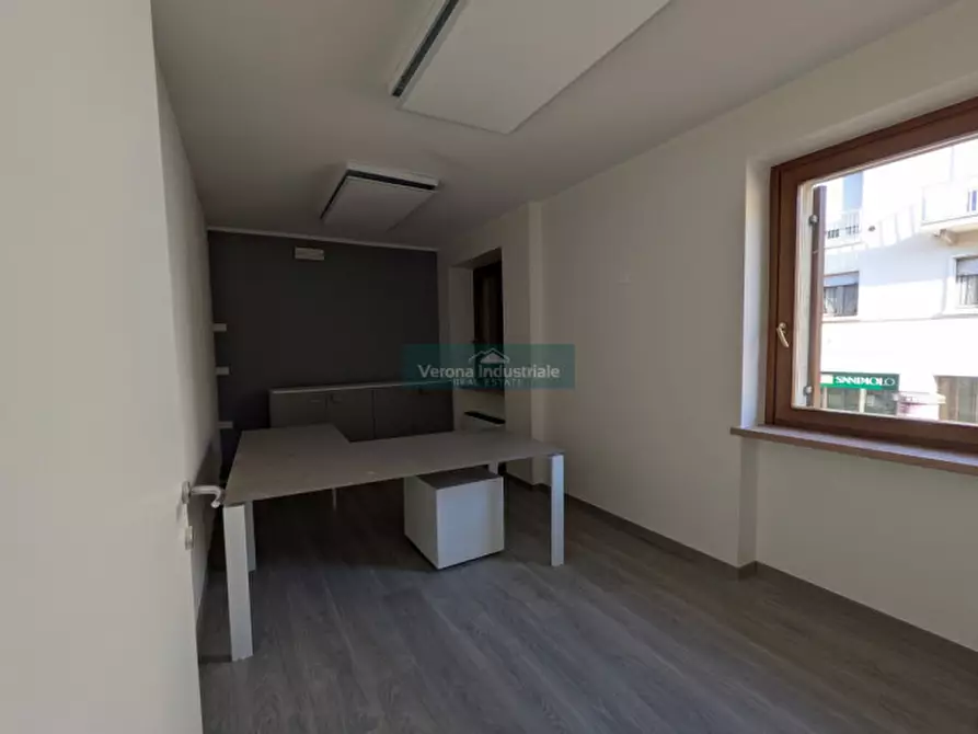 Immagine 5 di Ufficio in affitto  in via della pace 35 a Villafranca Di Verona