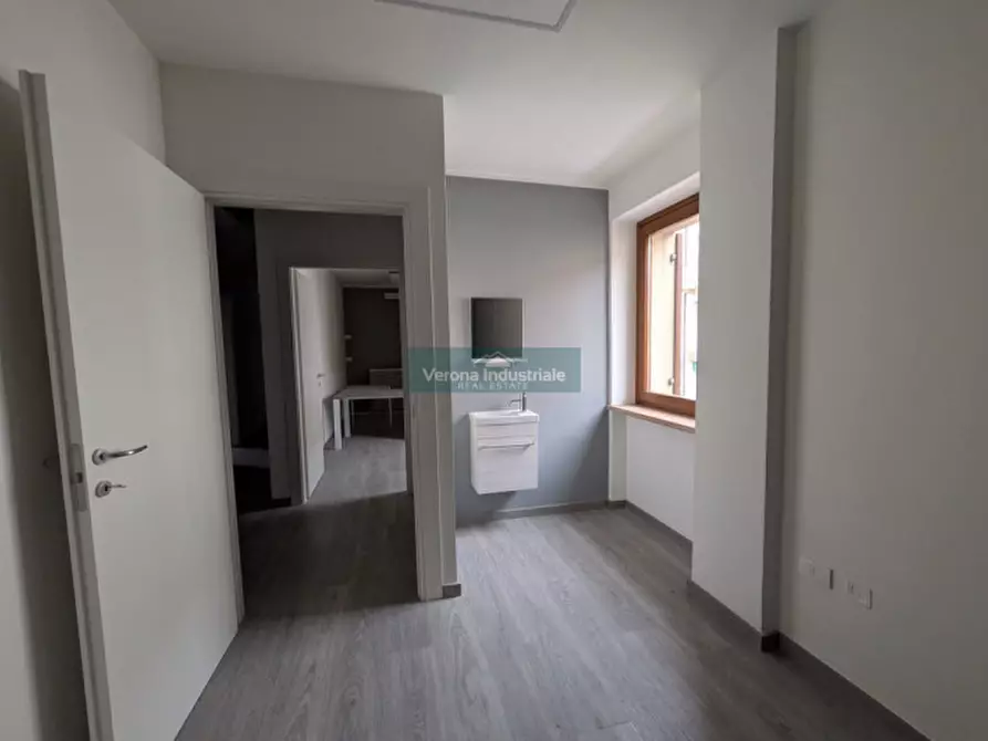 Immagine 7 di Ufficio in affitto  in via della pace 35 a Villafranca Di Verona