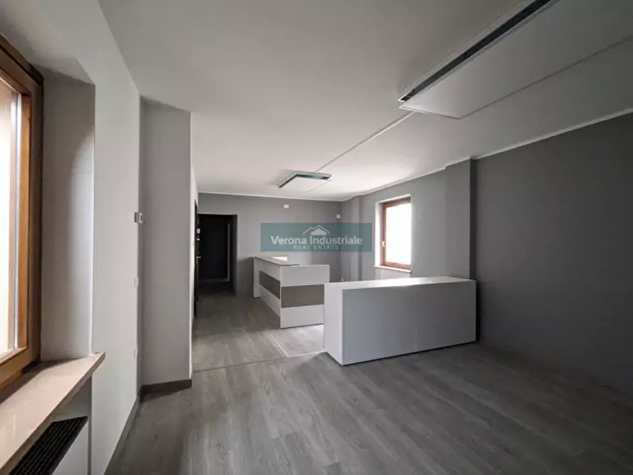 Immagine 12 di Ufficio in affitto  in via della pace 35 a Villafranca Di Verona