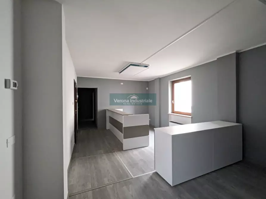 Immagine 13 di Ufficio in affitto  in via della pace 35 a Villafranca Di Verona