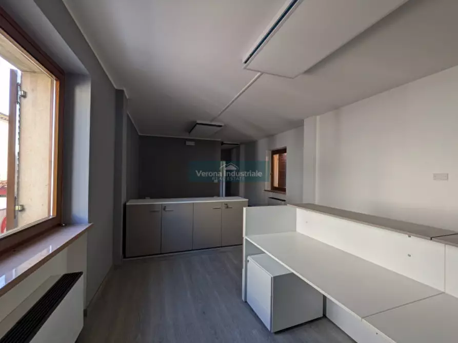 Immagine 14 di Ufficio in affitto  in via della pace 35 a Villafranca Di Verona