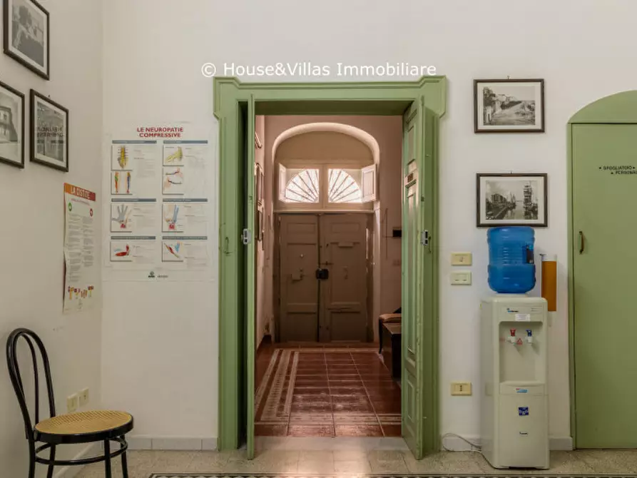 Immagine 6 di Palazzo in vendita  in Via Ruggero Settimo a Avola