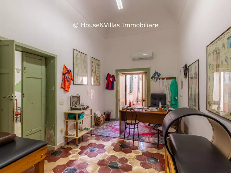 Immagine 8 di Palazzo in vendita  in Via Ruggero Settimo a Avola