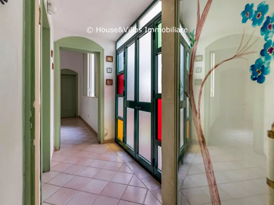 Immagine 11 di Palazzo in vendita  in Via Ruggero Settimo a Avola