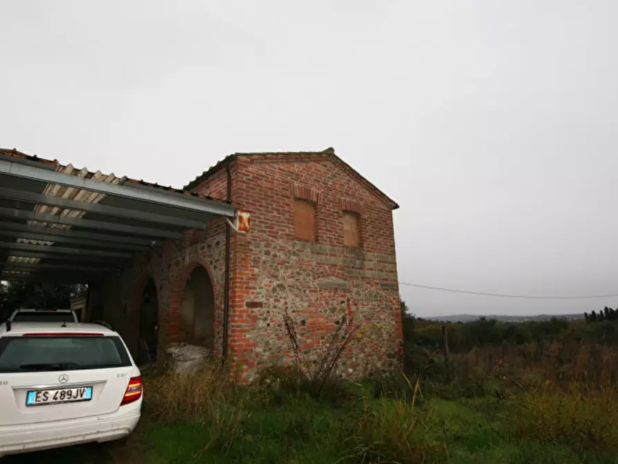 Immagine 35 di Rustico / casale in vendita  a Torrita Di Siena