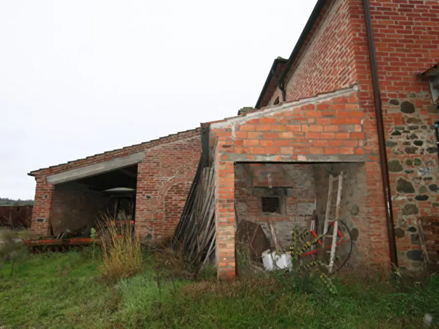 Immagine 36 di Rustico / casale in vendita  a Torrita Di Siena