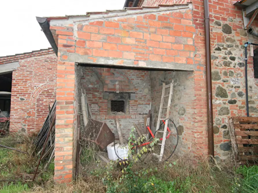 Immagine 37 di Rustico / casale in vendita  a Torrita Di Siena