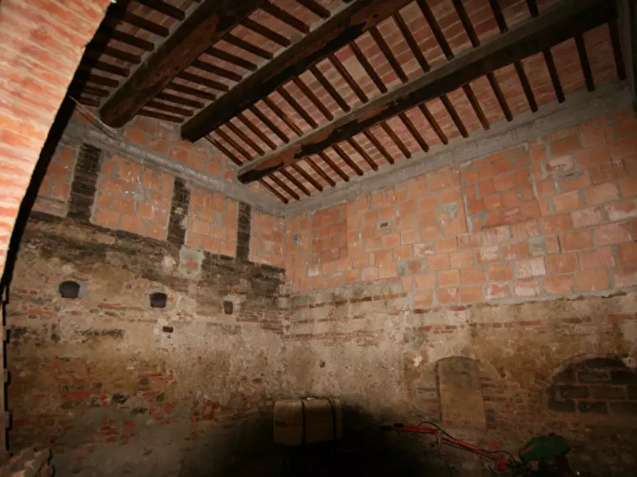 Immagine 39 di Rustico / casale in vendita  a Torrita Di Siena