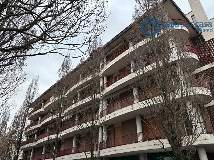 Immagine 19 di Appartamento in vendita  a Rovigo