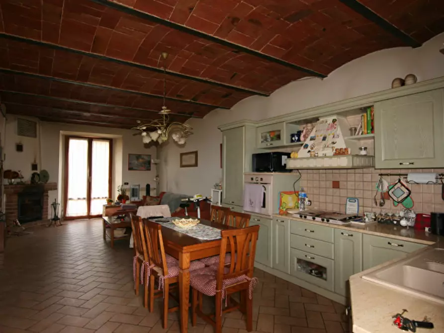 Immagine 17 di Casa indipendente in vendita  a Sinalunga