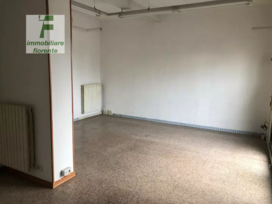 Immagine 2 di Negozio in affitto  in VIA PONTEVIGODARZERE a Padova