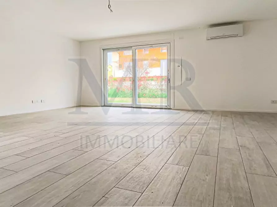 Immagine 9 di Casa bifamiliare in vendita  in Via Giarre a Abano Terme