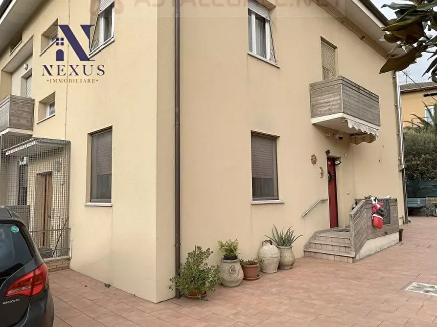 Immagine 4 di Casa bifamiliare in vendita  in Via della Resistenza Calcinelli n. 14 a Colli Al Metauro