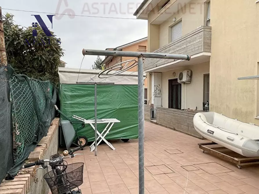 Immagine 7 di Casa bifamiliare in vendita  in Via della Resistenza Calcinelli n. 14 a Colli Al Metauro