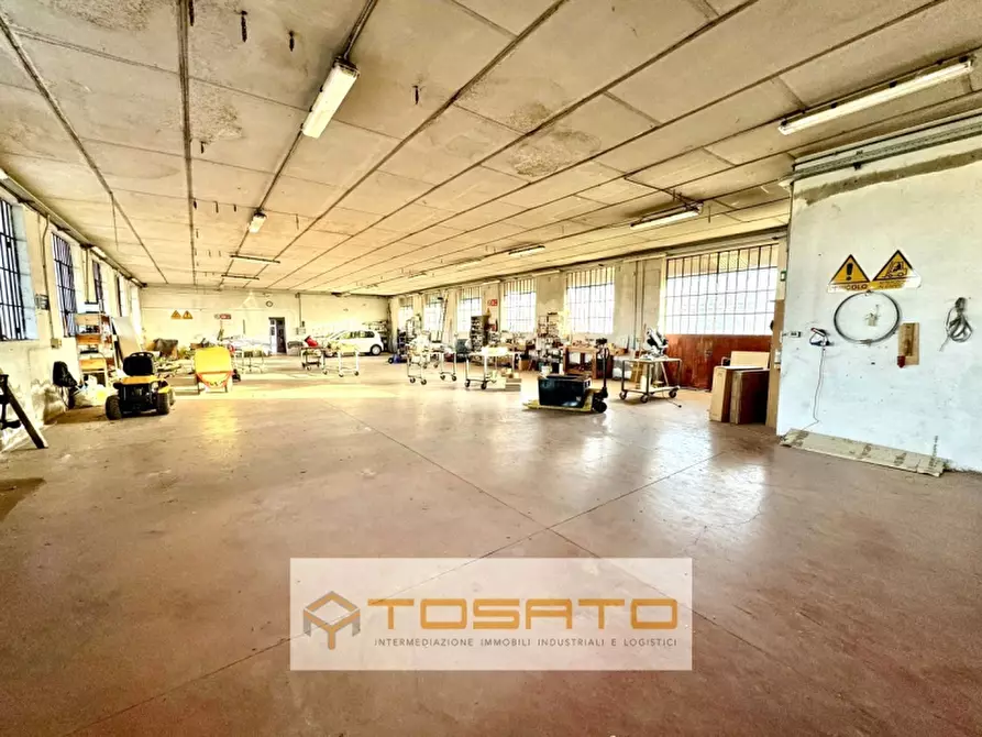 Immagine 3 di Capannone industriale in vendita  a Isola Rizza