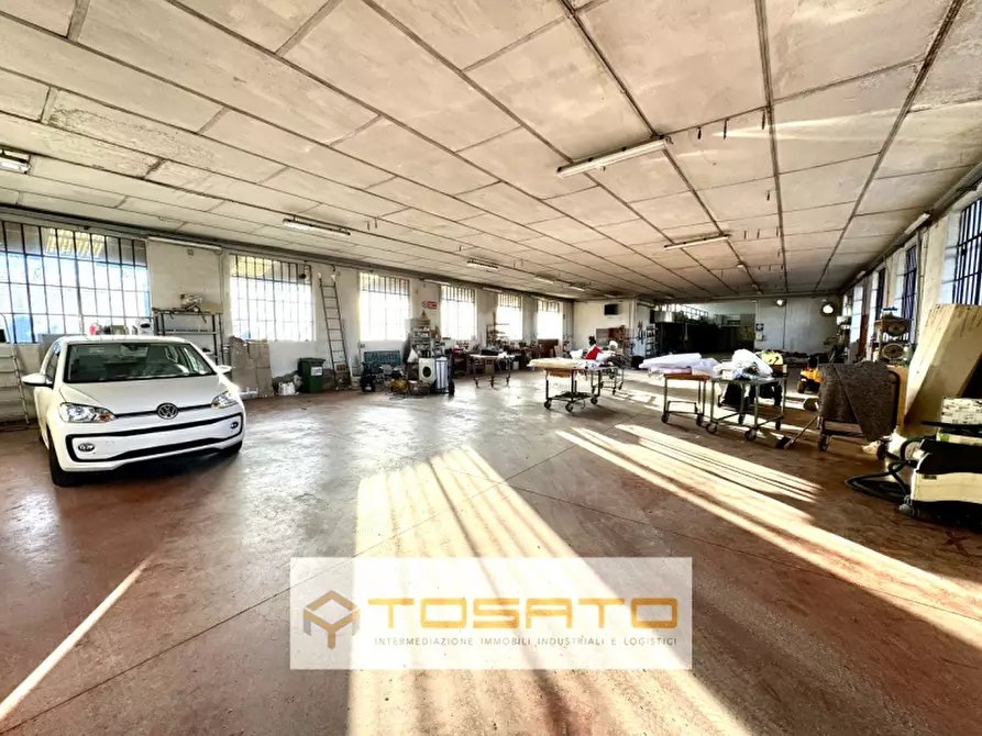 Immagine 4 di Capannone industriale in vendita  a Isola Rizza