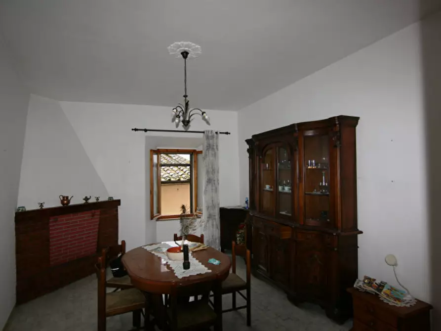 Immagine 1 di Casa indipendente in vendita  a Sinalunga