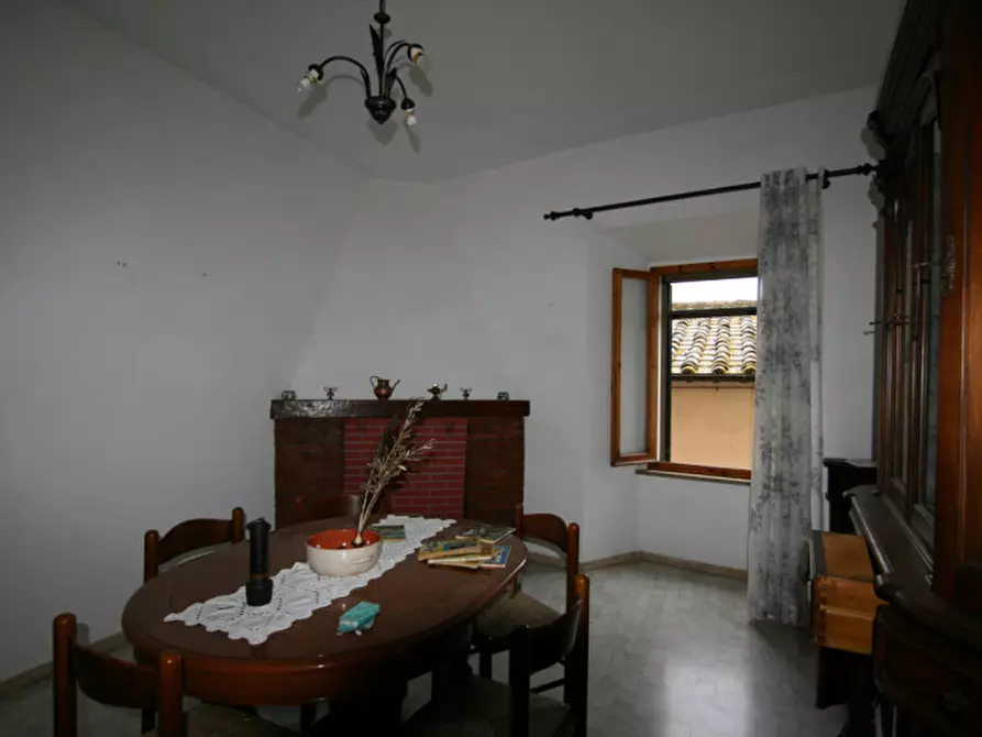 Immagine 3 di Casa indipendente in vendita  a Sinalunga