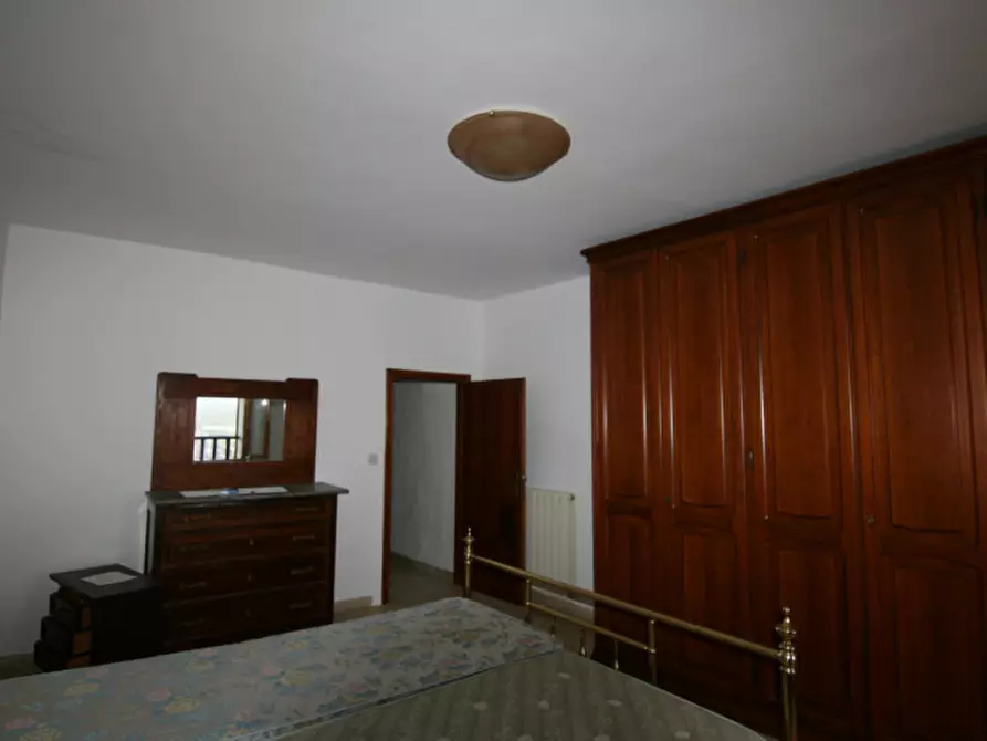Immagine 15 di Casa indipendente in vendita  a Sinalunga