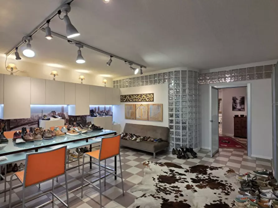 Immagine 15 di Ufficio in affitto  in Via Armando Diaz a Sant'ambrogio Di Valpolicella