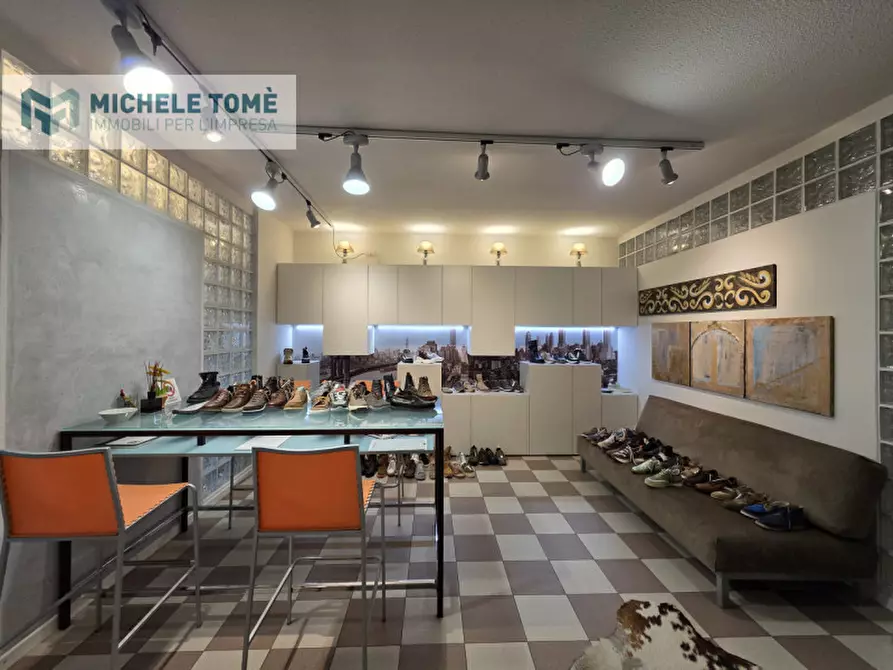 Immagine 18 di Ufficio in affitto  in Via Armando Diaz a Sant'ambrogio Di Valpolicella