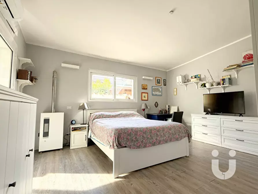 Immagine 19 di Villa in vendita  in Via Pier Alessandro Guglielm a Roma