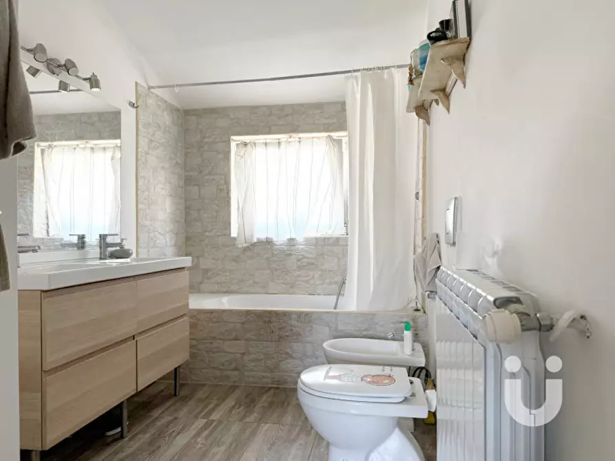 Immagine 28 di Villa in vendita  in Via Pier Alessandro Guglielm a Roma