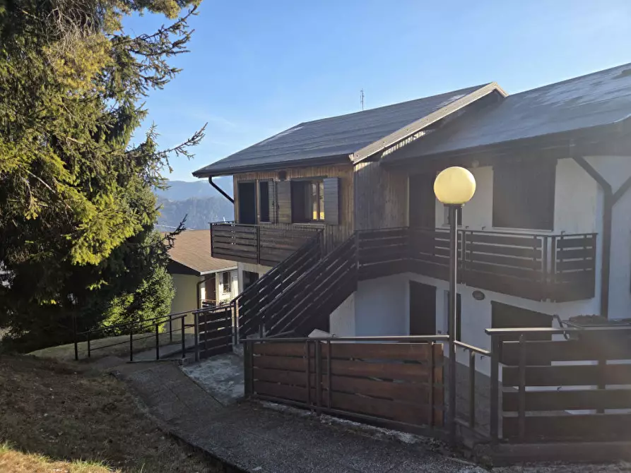 Immagine 2 di Appartamento in vendita  in via Chiesa a Enego