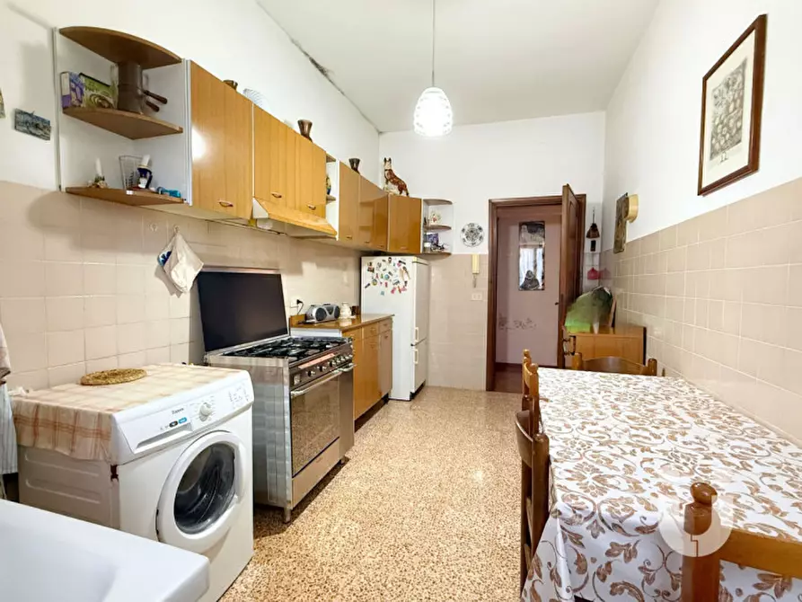 Immagine 6 di Appartamento in vendita  in Via di Valle Muricana a Roma