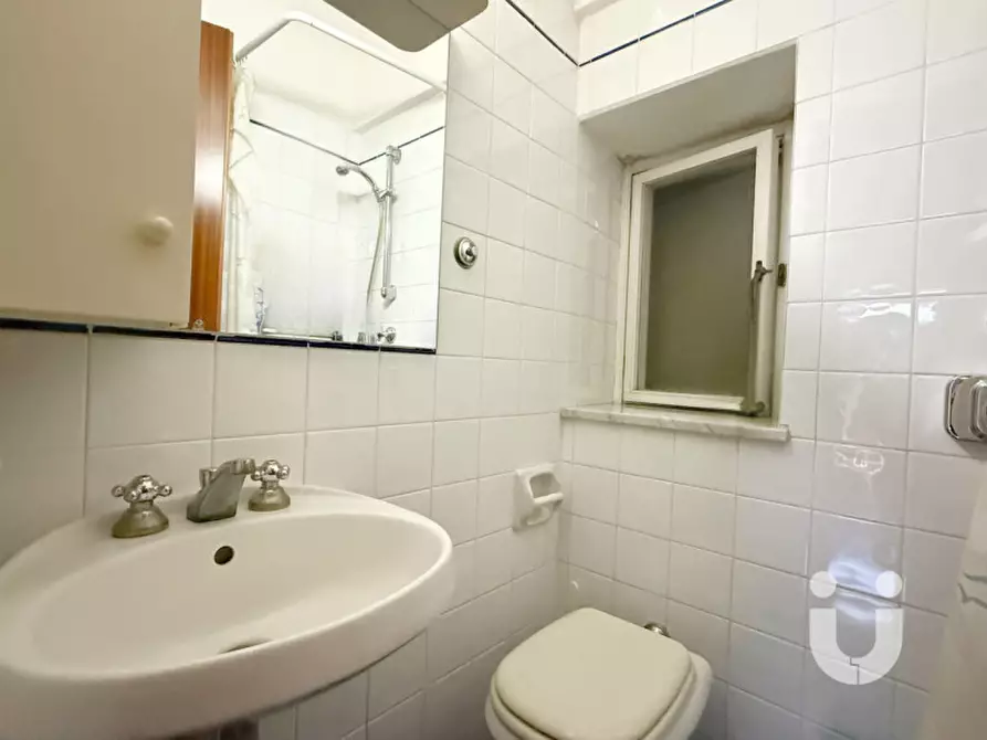 Immagine 14 di Appartamento in vendita  in Via di Valle Muricana a Roma