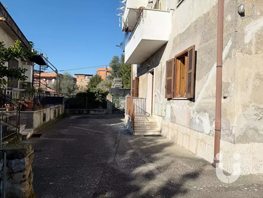Immagine 18 di Appartamento in vendita  in Via di Valle Muricana a Roma