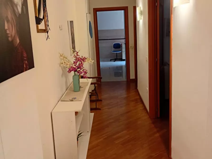 Immagine 10 di Camera in affitto  in via Battistello Caracciolo 26 a Napoli