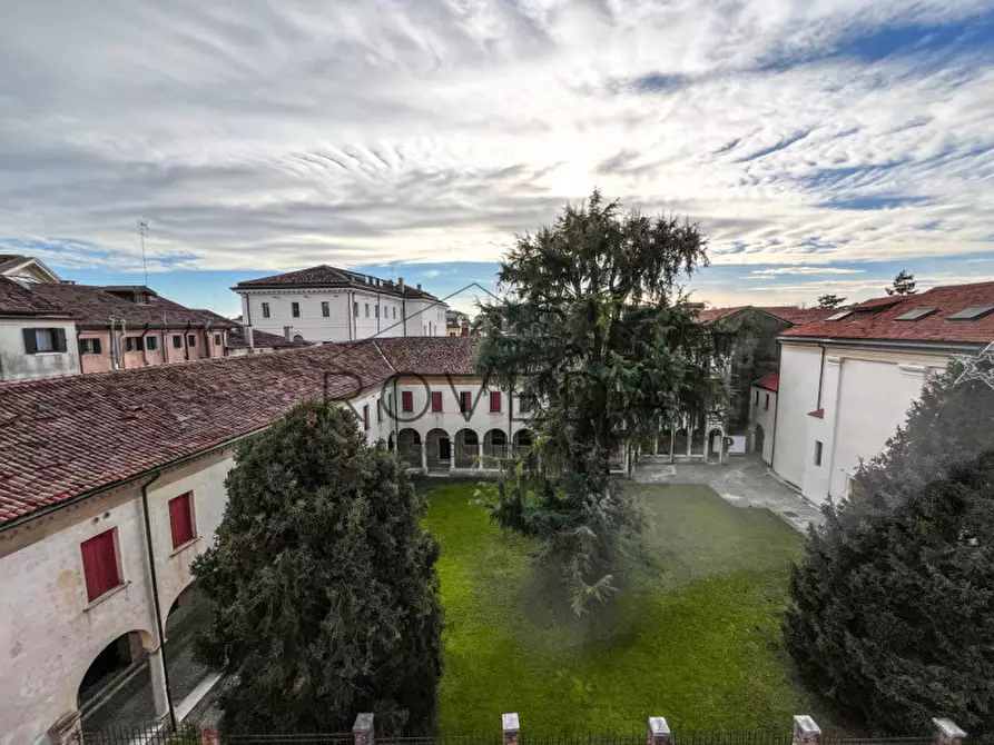 Immagine 18 di Appartamento in vendita  in Piazza del Duomo a Treviso