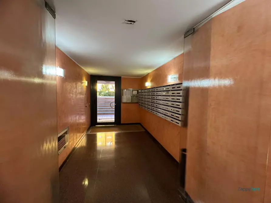 Immagine 36 di Appartamento in affitto  in Via Ugo Ojetti, 9 a Milano