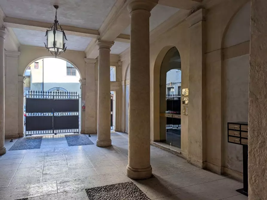 Immagine 2 di Appartamento in vendita  in Corso Cavour 32 a Verona