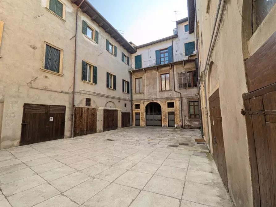 Immagine 7 di Appartamento in vendita  in Corso Cavour 32 a Verona