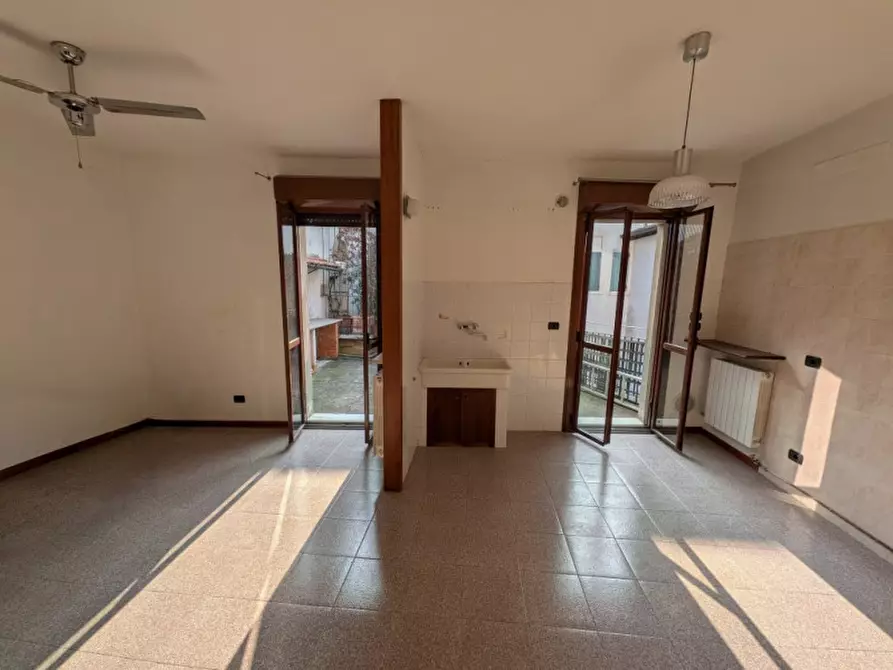 Immagine 12 di Appartamento in vendita  in Corso Cavour 32 a Verona