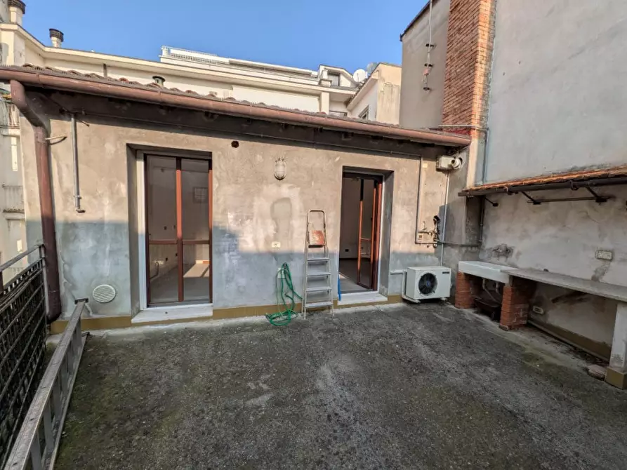 Immagine 27 di Appartamento in vendita  in Corso Cavour 32 a Verona