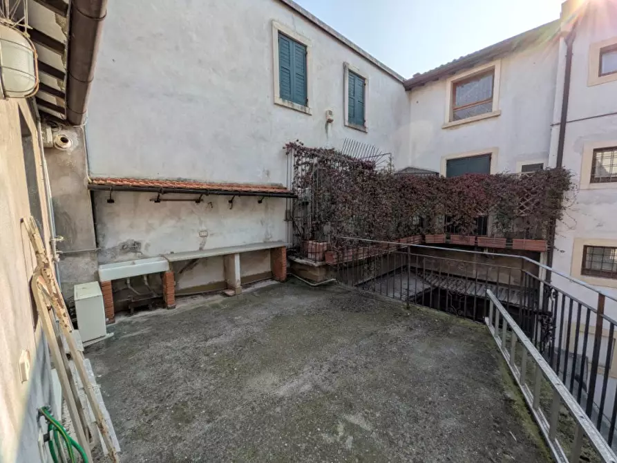 Immagine 31 di Appartamento in vendita  in Corso Cavour 32 a Verona