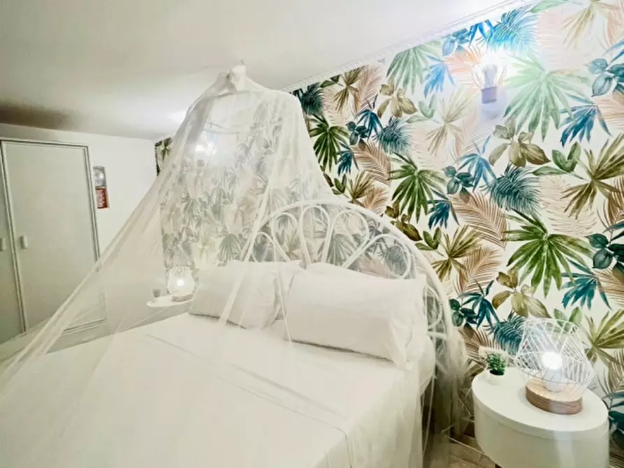 Immagine 17 di Appartamento in affitto  in vico croce a sant'agostino 3 a Napoli