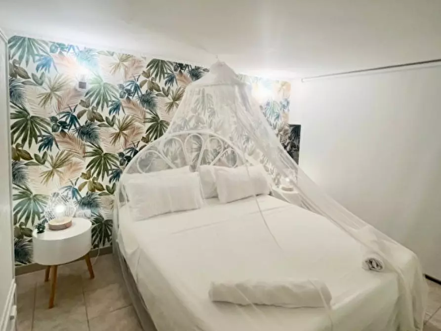 Immagine 19 di Appartamento in affitto  in vico croce a sant'agostino 3 a Napoli