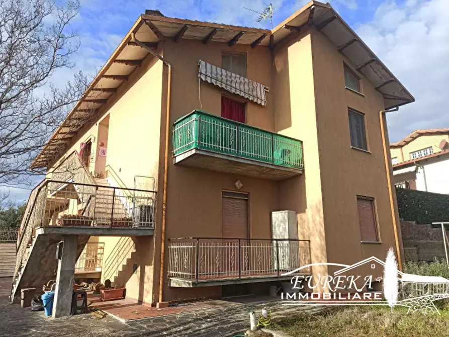 Immagine 3 di Appartamento in vendita  in Via Roma 152 a Castiglione Del Lago