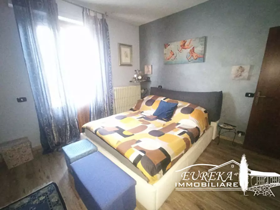 Immagine 9 di Appartamento in vendita  in Via Roma 152 a Castiglione Del Lago