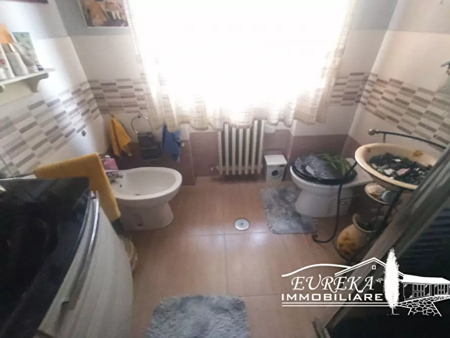 Immagine 11 di Appartamento in vendita  in Via Roma 152 a Castiglione Del Lago